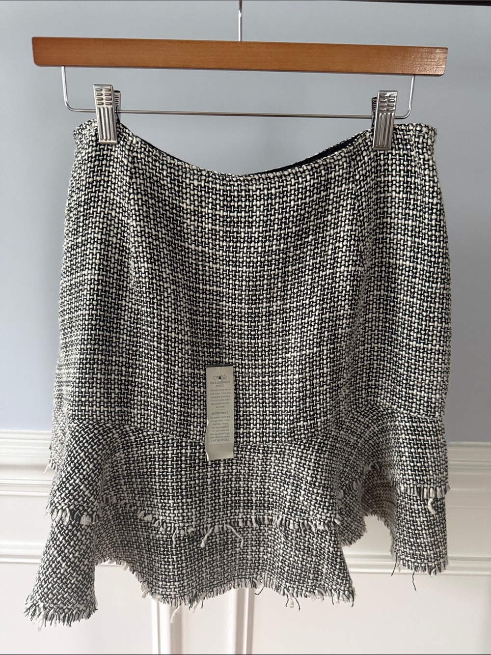 Cache Gray Tweed Skirt Mini Boucle Knit Frayed Ruffle Skirt Sz 6 NWT NEW - Picture 2 of 5